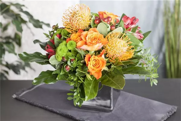 Strauß Nadelkissen, Rosen orange