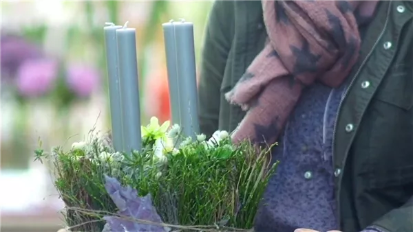 Blühenden Adventskranz selbst gestalten